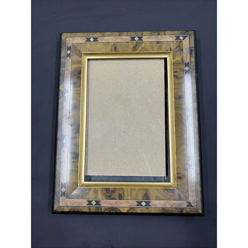 Wood Picture Frame W/ Inlay Accent  3.5